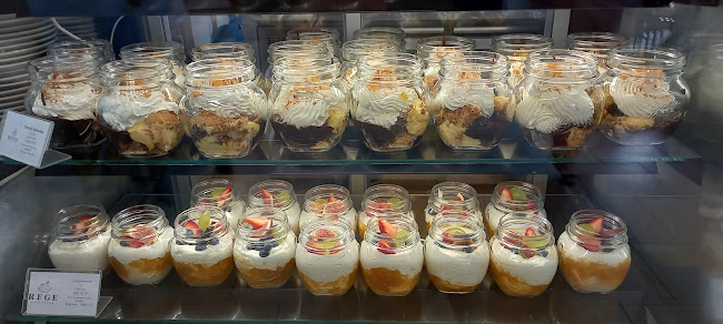 Apátsági Rege Cukrászda