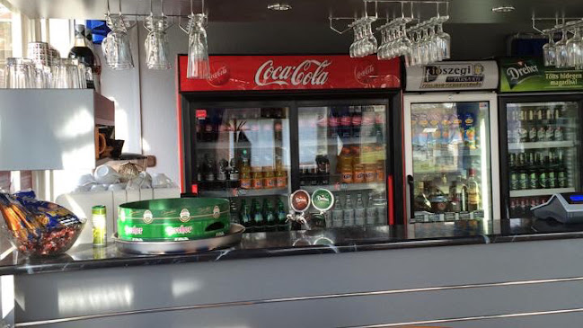 Opinii despre Csoda Kávézó în Igal - Vendéglátás