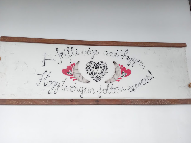 Kalácsos pékség ,Sercli és Paradicsom - Vendéglátás