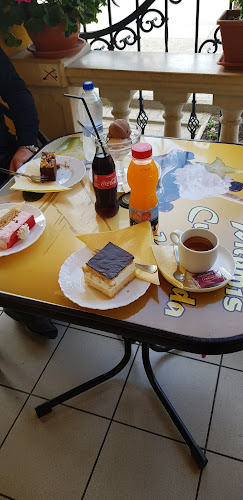 Piramis Cukrászda - Vendéglátás