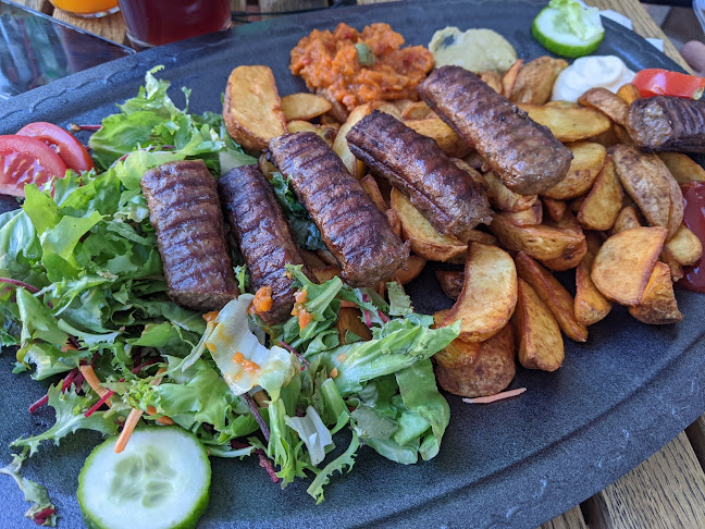 Szeged, Dugonics tér 11-12, 6720