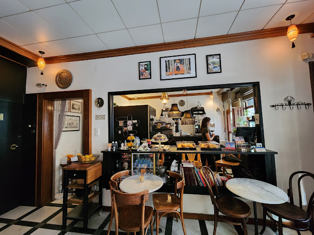 Opinii despre Rojt és Bojt Kávéskuckó în Budapest - Vendéglátás