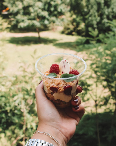 Luxura Café & Bar - Vendéglátás