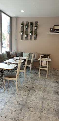 Opinii despre Dixie Gyorsétterem în Kecskemét - Vendéglátás