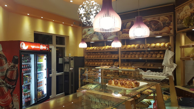 Opinii despre Friss Finom Pékség în Budapest - Vendéglátás