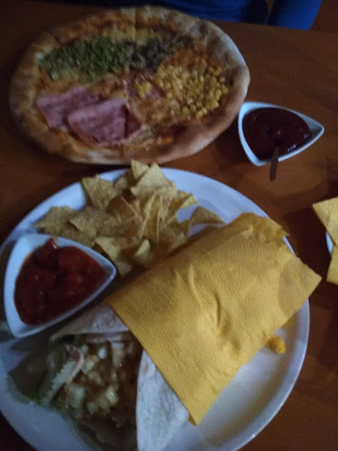 Opinii despre Bowling Pizzéria în Bánk - Vendéglátás