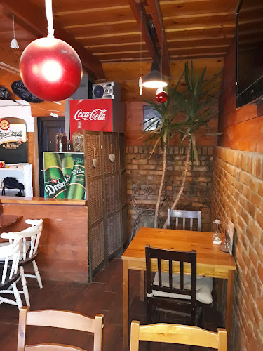 Comentarii opinii despre Kalóz Pizza-Grill-Hamburger-Tészta-Gyros