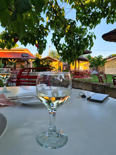 401-es Romkocsma és Kemence Kert