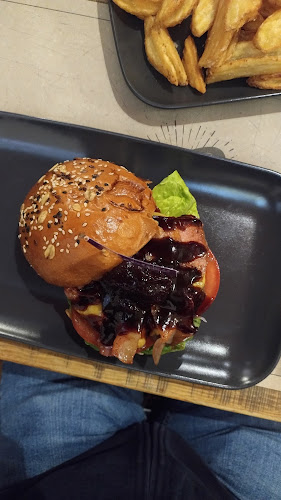 Tuning Bar & Burger - Budapest