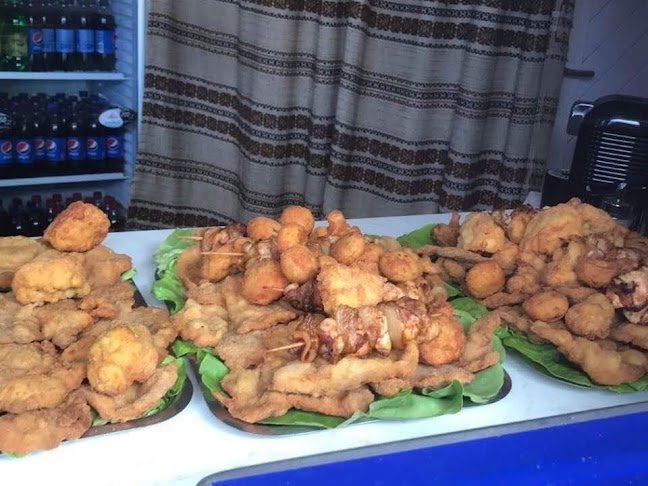 Comentarii opinii despre Parti büfé (Marcsi büfé)