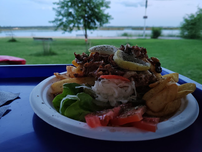 Opinii despre Mad-dog büfé în Velence - Vendéglátás