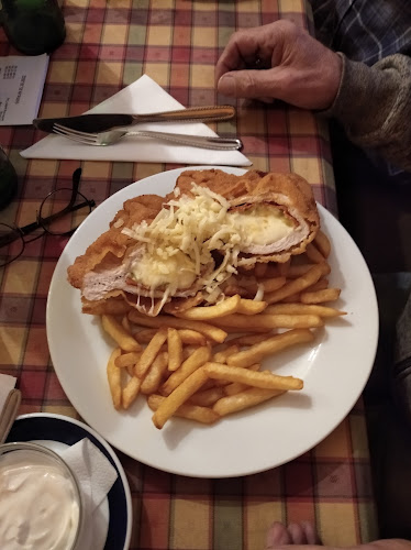 Road54 Kisvendéglő - Vendéglátás