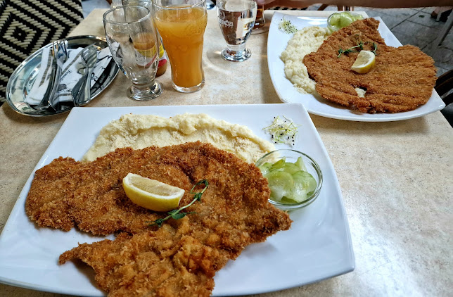 Komédiás Kávéház - Vendéglátás