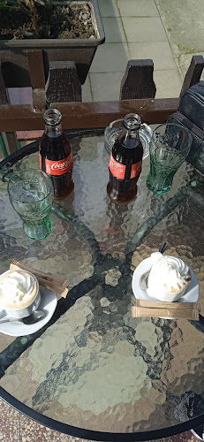 Comentarii opinii despre Tölgyfa Presszó, Dohánybolt