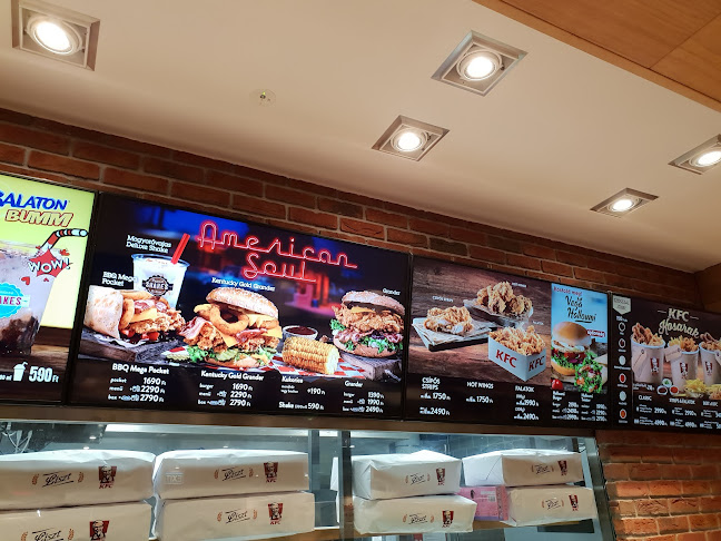Opinii despre KFC Szigetszentmiklós DT în Szigetszentmiklós - Vendéglátás
