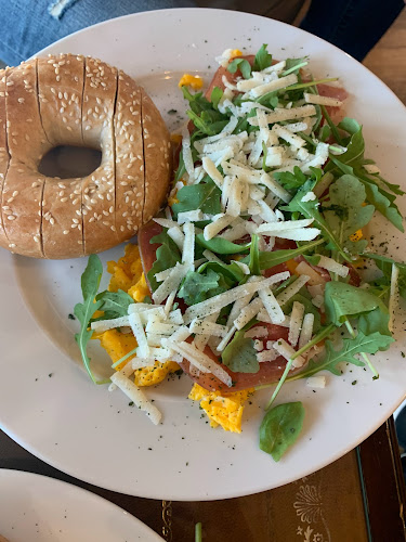 Comentarii opinii despre KAHWA Budapest