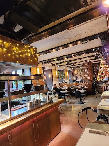 Comentarii opinii despre Molnár's kürtőskalács