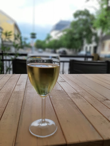 Bor & Bazsalikom Pizzéria, Étterem - Sárospatak