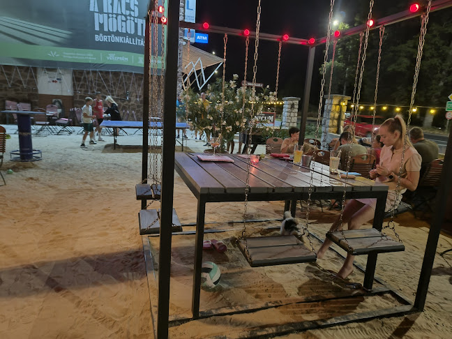 Larios Beach Bar by Deep Burger - Alsóörs