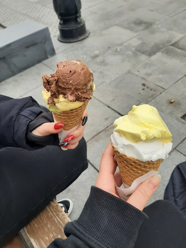 Lila Fagyizó - Vendéglátás