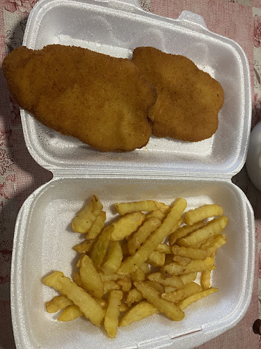 Comentarii opinii despre Kagyló Büfé, Söröző