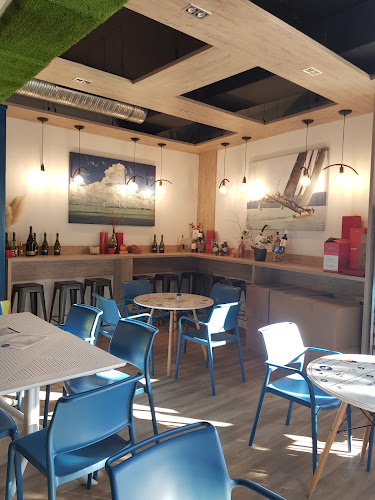 Opinii despre Tigris Reggeliző és Bisztró în Balatonfüred - Vendéglátás