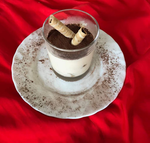 Comentarii opinii despre Édes Sziget Cukrászda és kávézó