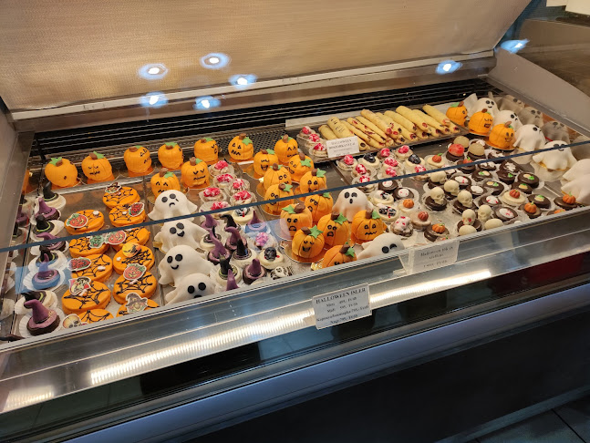 Harangvirág cukrászda - Vendéglátás