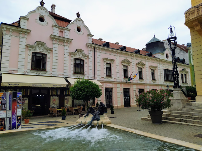 Pécs, Színház tér 2, 7621