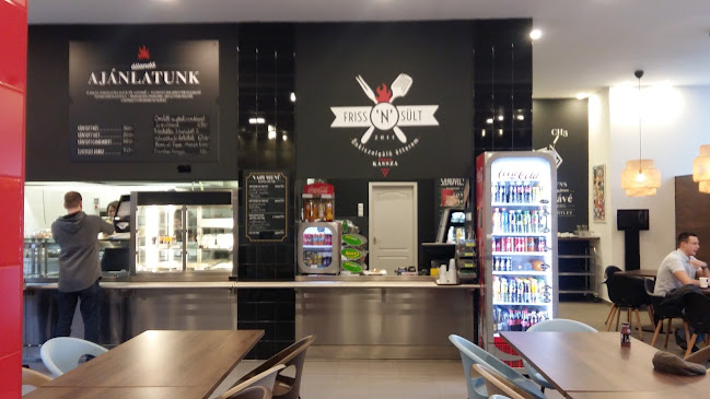 Comentarii opinii despre Frissensült Önkiszolgáló Étterem