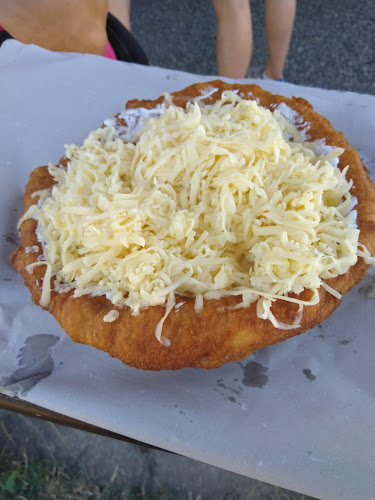 Comentarii opinii despre Békési úti Lángos sütöde