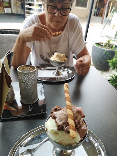 Opinii despre Eiscafe Cappuccino Kávéház în Hévíz - Vendéglátás