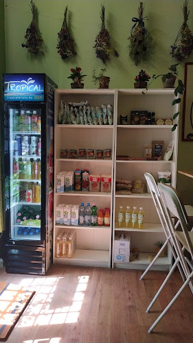 Opinii despre Mennyország Szíve Bio Bolt Organic Health Food&Coffee Shop în Budapest - Vendéglátás