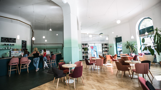 Nyolcharminc Presszó