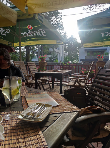 Balatonvilágos, Zrínyi út 3, 8171