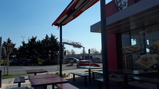 Opinii despre KFC Budaörs Drive Thru în Budaörs - Vendéglátás