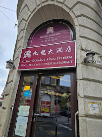 Kilenc Sárkány étterem (Nine Dragons Restaurant)