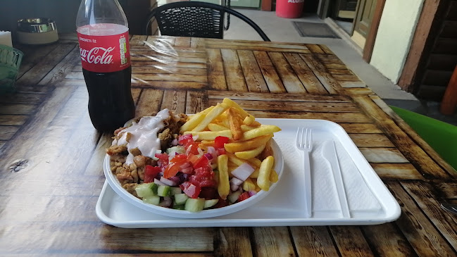 Comentarii opinii despre Fa-Ló Büfé