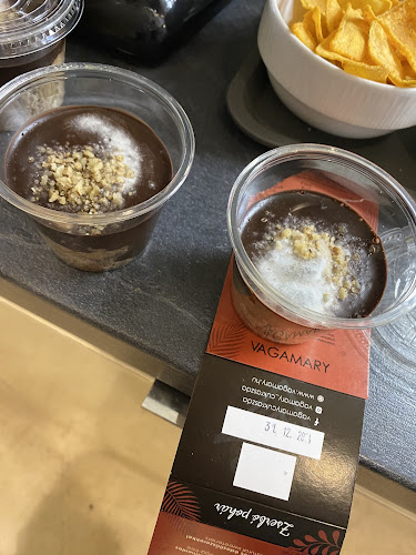 Opinii despre Vagamary Cukrászda în Paks - Vendéglátás