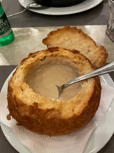 Udvarház Vendéglő - Vendéglátás