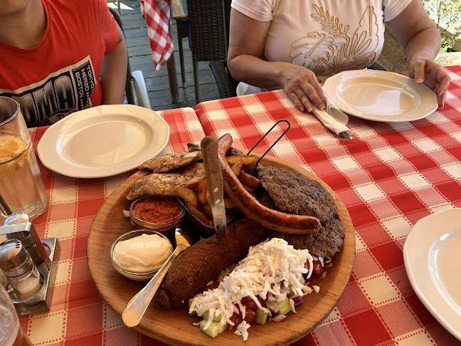 Szentendre, Duna korzó 6, 2000