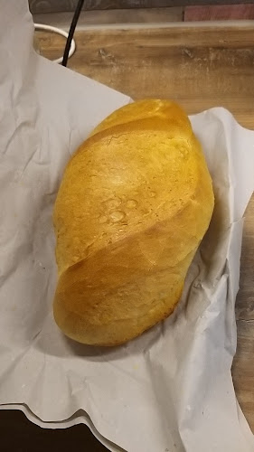 Opinii despre Fóti Pékség în Fót - Vendéglátás