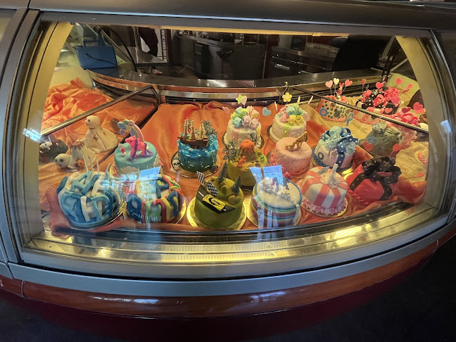 Comentarii opinii despre Horváth Cukrászda