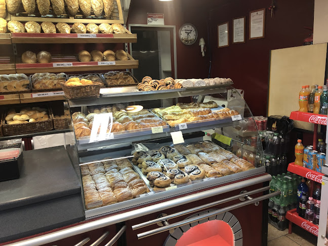 Comentarii opinii despre Muhadri Pékség