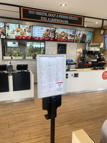 KFC Szolnok Auchan DT