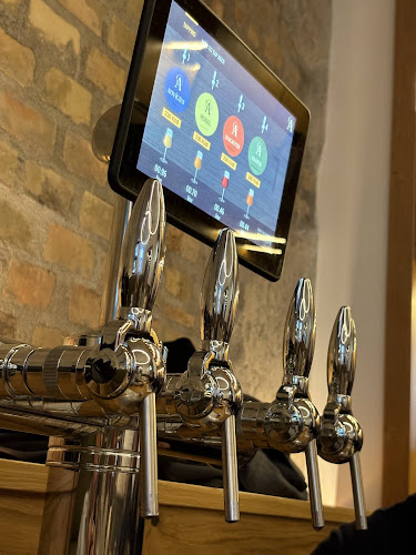 Comentarii opinii despre Apátúr Sörház