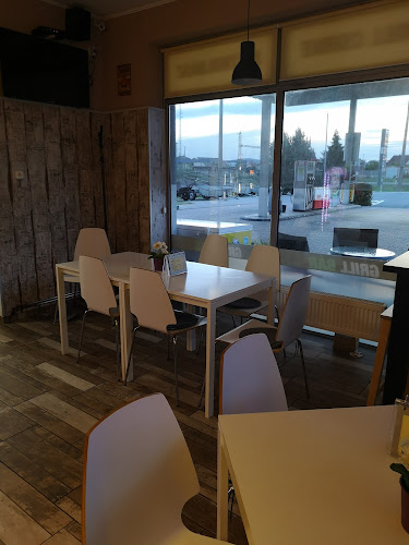 GRILL BÁR, Kápolnásnyék