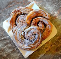 Opinii despre Varga Pékség és Cukrászda în Simontornya - Vendéglátás