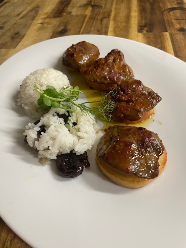 Comentarii opinii despre ÚJ-BUDAVÁR-LAK Vendéglő