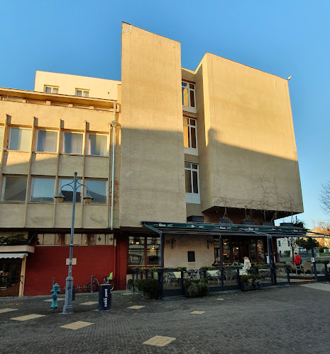 Comentarii opinii despre Kapos Kávéház